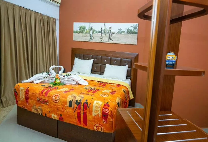 Wakola Hotel Cheikh Anta Diop