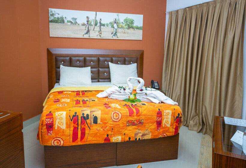 Wakola Hotel Cheikh Anta Diop