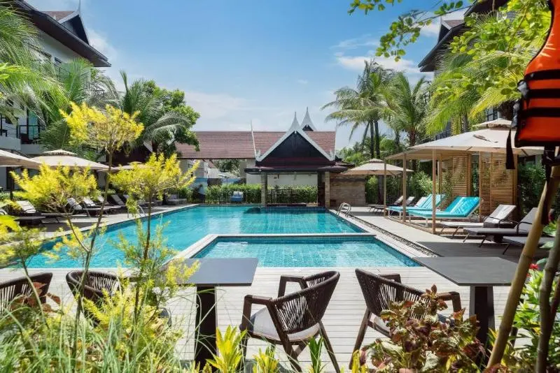 ホテル Howard Johnson By Wyndham Phuket Naiyang
