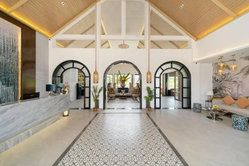 ホテル Howard Johnson By Wyndham Phuket Naiyang