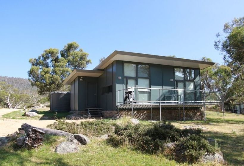 Ecocrackenback 17 Sustainable, Luxurious Chalet Close To The Slopes