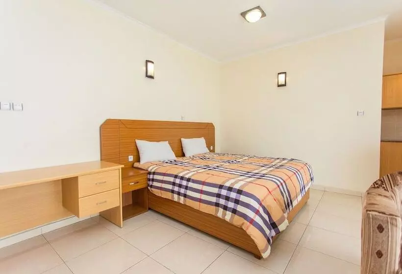 هتل Eden Escape Apartments