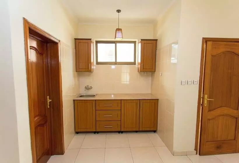 هتل Eden Escape Apartments