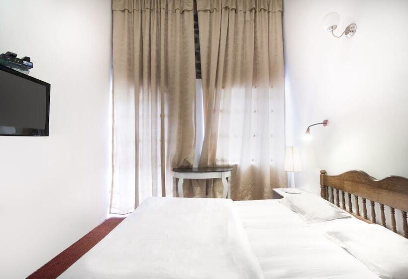 فندق Guesthouser 1 Br Farmhouse C09a