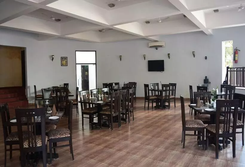 Hotelli Oyo 3069 Garjiya