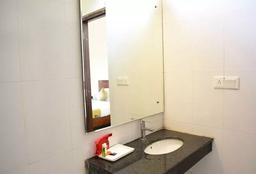 Hotelli Oyo 3069 Garjiya