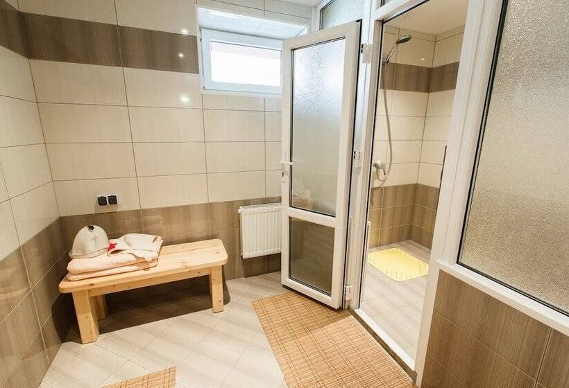 בית מלון כפרי Pribaltiyskiy Siluet