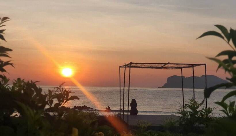 Hotel The Beach Resort & Residence   Sha Plus