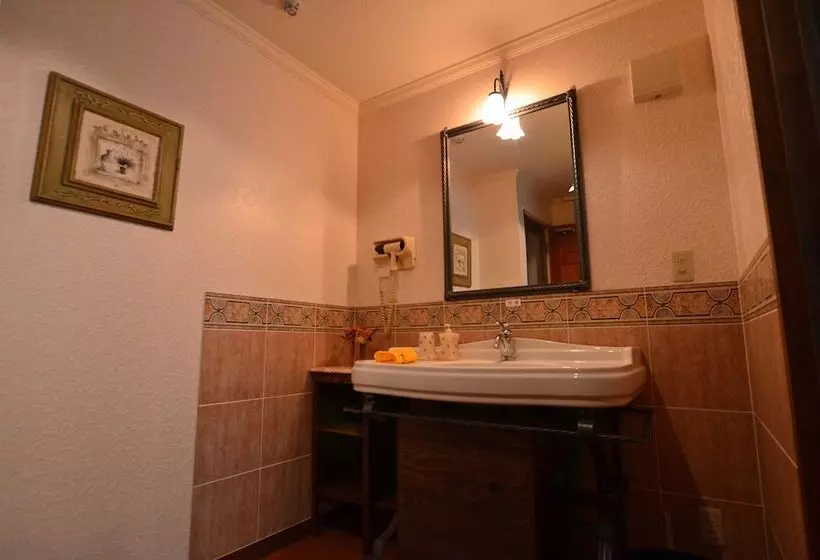 پانسیون Country Hotel Red Fox