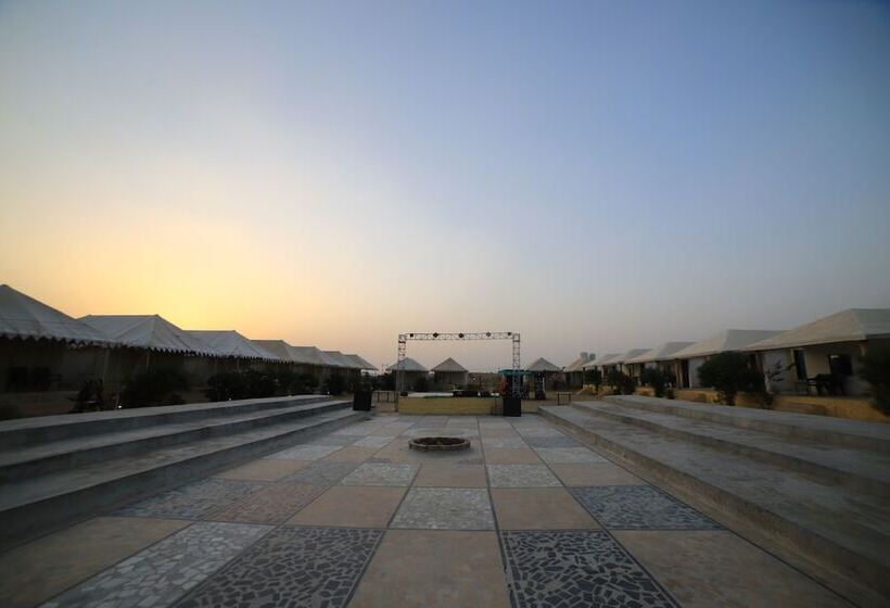 Sunrise Desert Resort