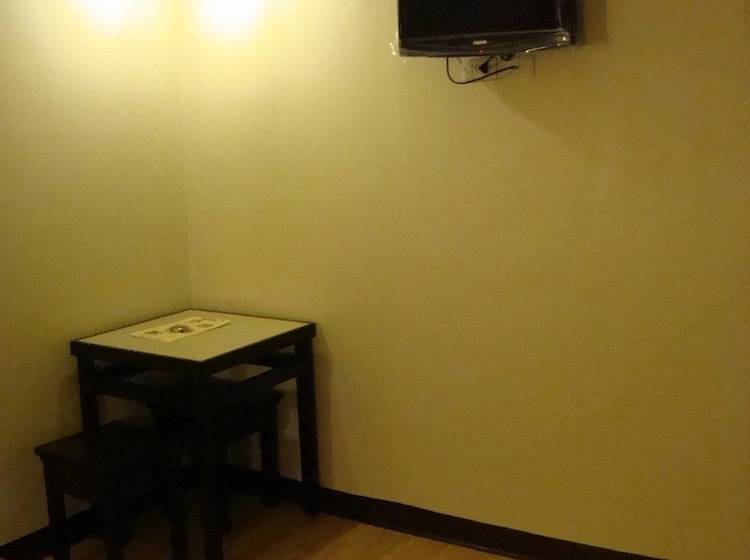 Asiatel Hotel, Sta. Rosa, Laguna