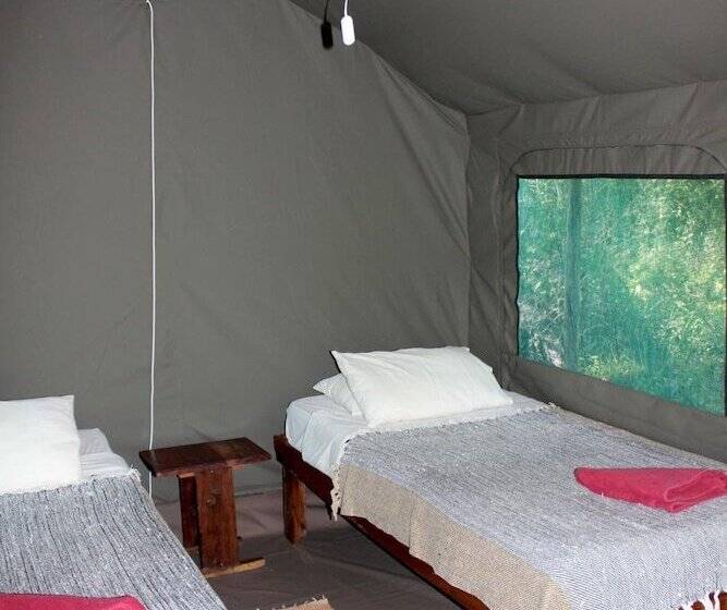 هتل Caprivi Mutoya Lodge And Campsite