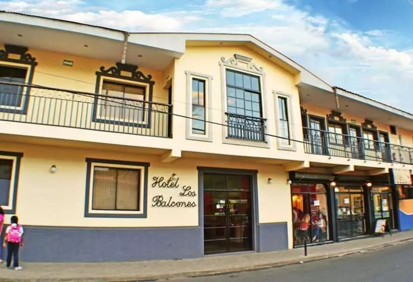 هتل Los Balcones De Chinandega