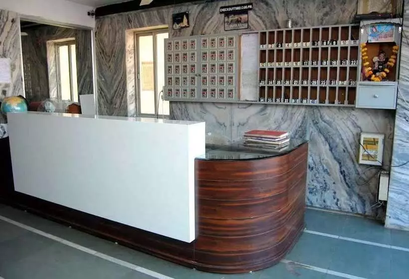 Hotel Meera