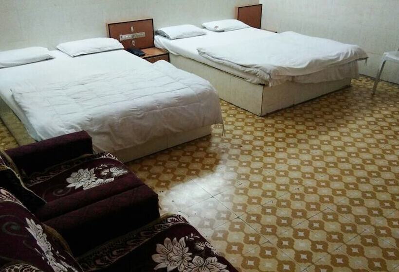 בית מלון כפרי Meera