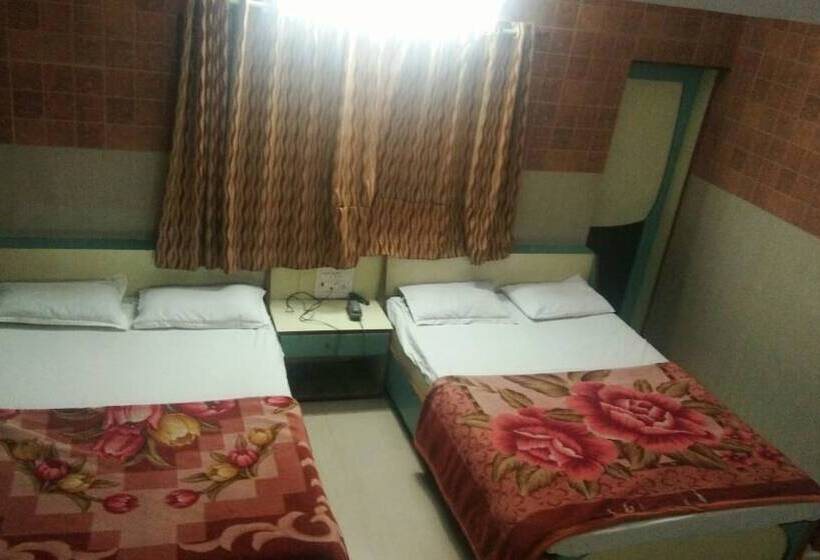 בית מלון כפרי Meera