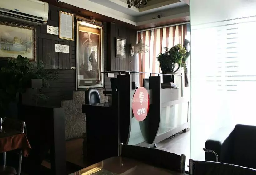 ホテル Oyo 3956 Home Stay Punjabi Handi