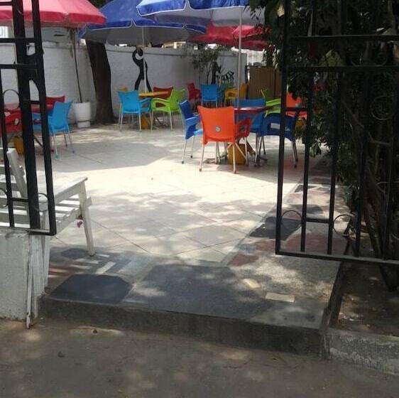 Отель President