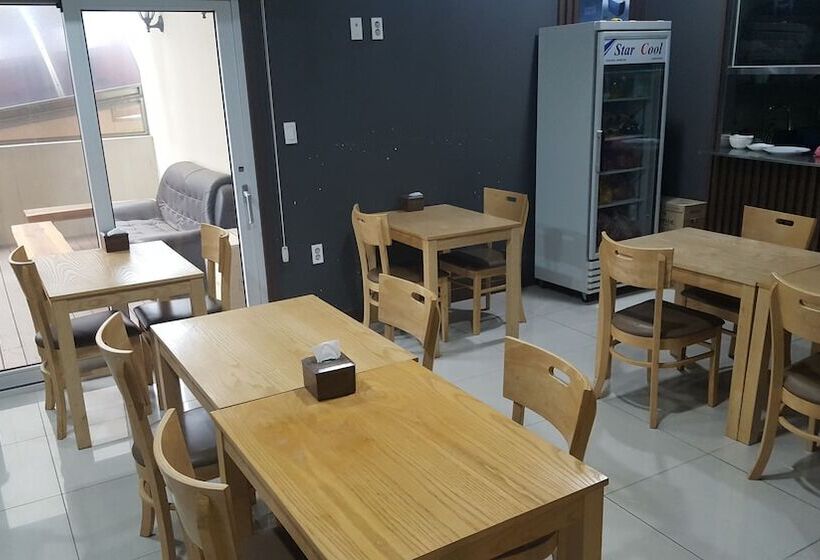 בית מלון כפרי River