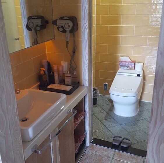 בית מלון כפרי River