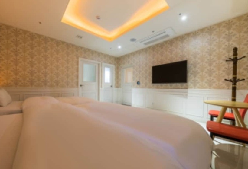 בית מלון כפרי River