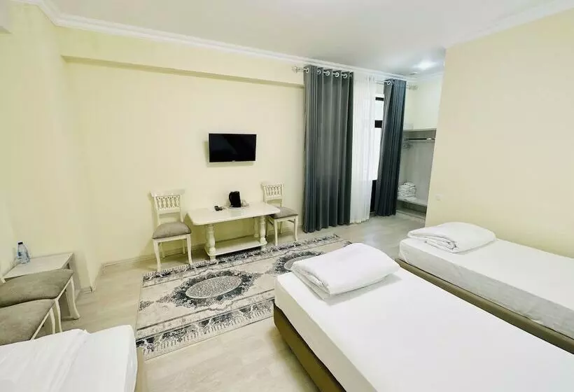 Hotel Samarkand Travel