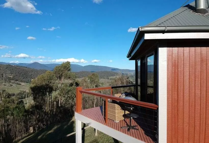 Kangaroo Ridge Retreat