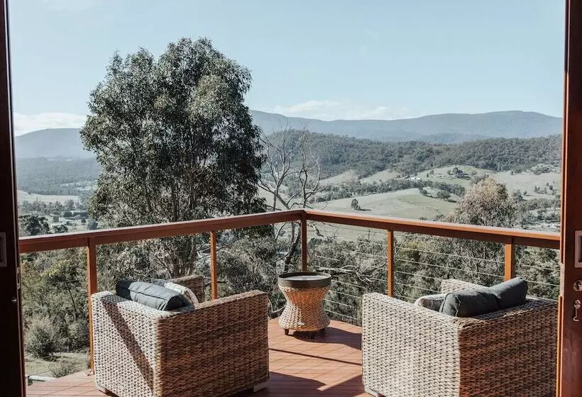Kangaroo Ridge Retreat