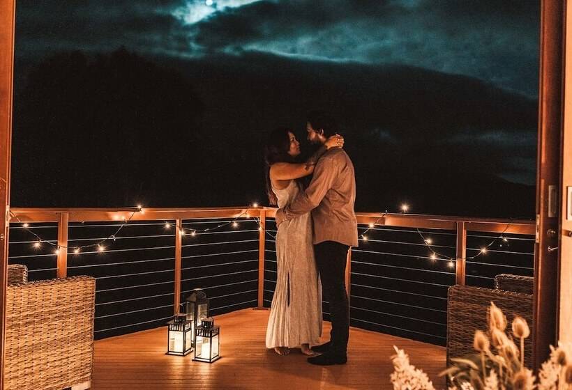 Kangaroo Ridge Retreat