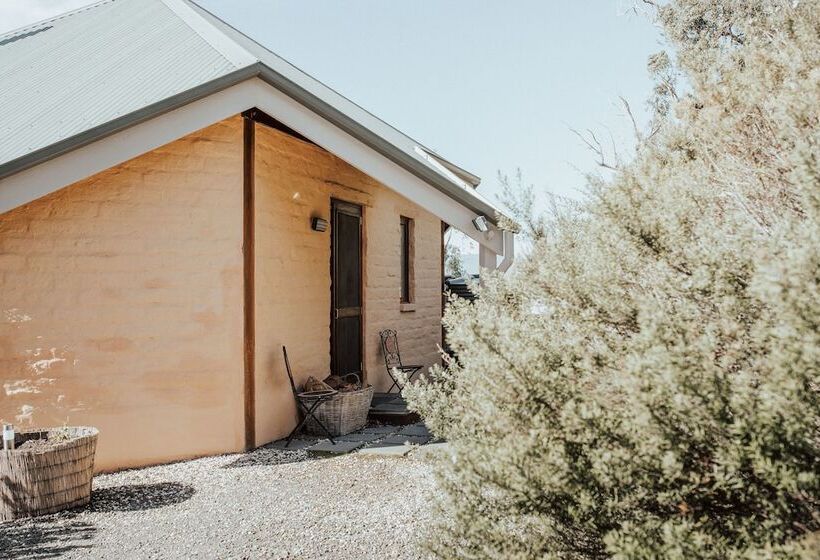 Kangaroo Ridge Retreat