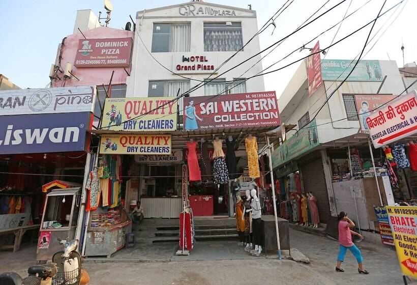 Oyo 9554 Hotel Grand Plaza