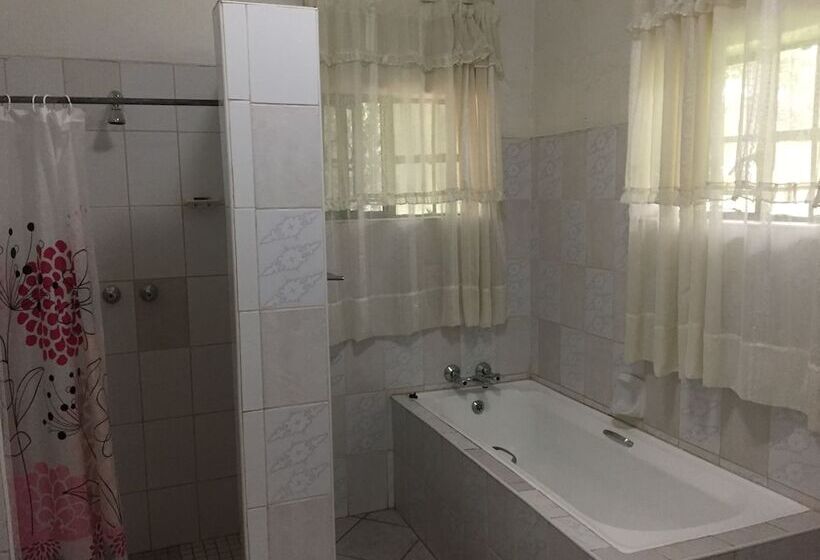 پانسیون Divine Guest House