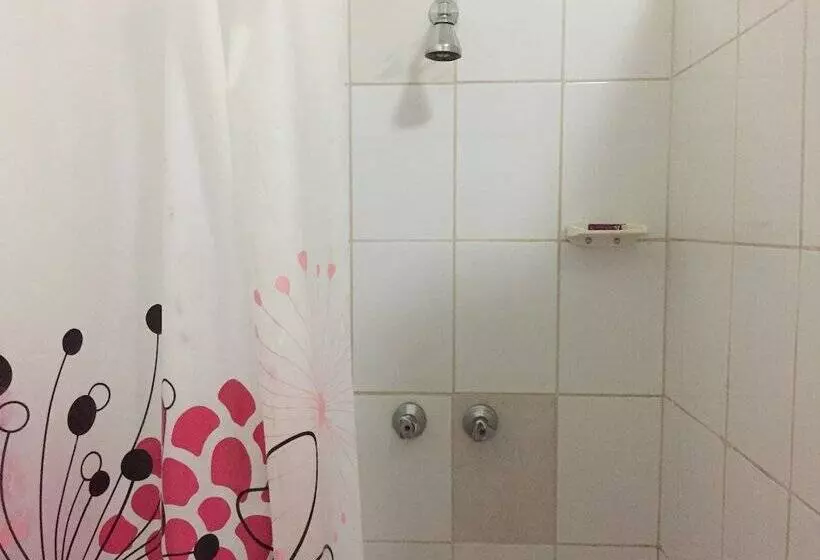 پانسیون Divine Guest House