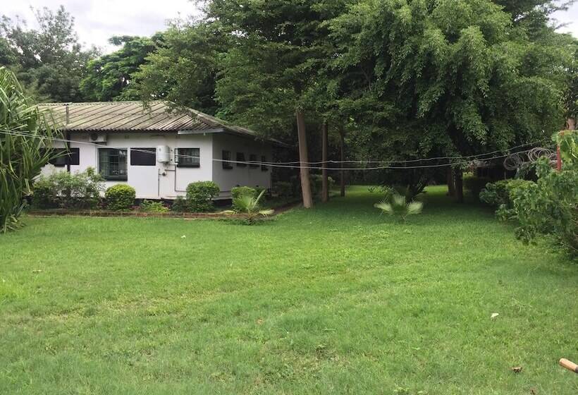 پانسیون Divine Guest House