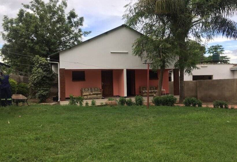 پانسیون Divine Guest House