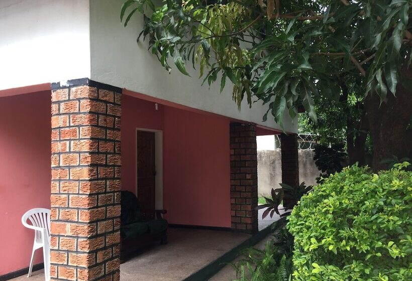 پانسیون Divine Guest House