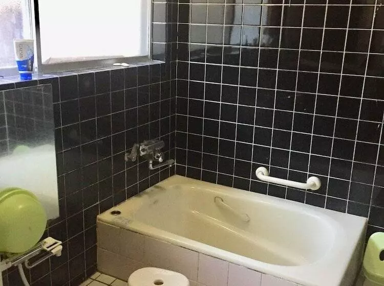 Majatalo Guesthouse Face To Face