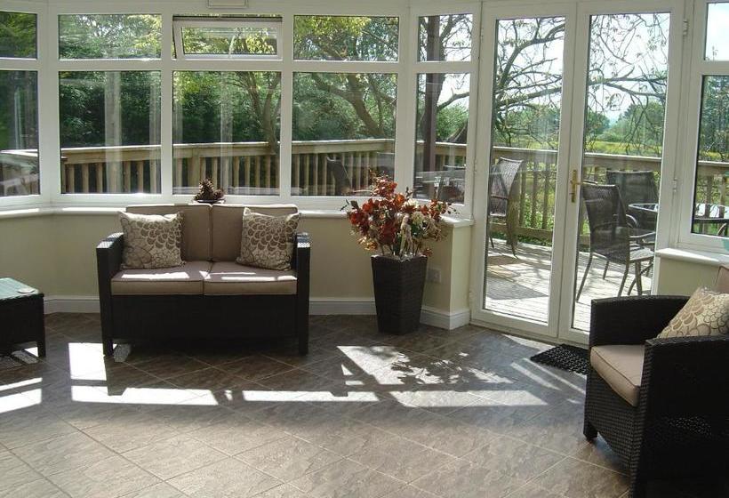 مبيت وإفطار Loe Lodge