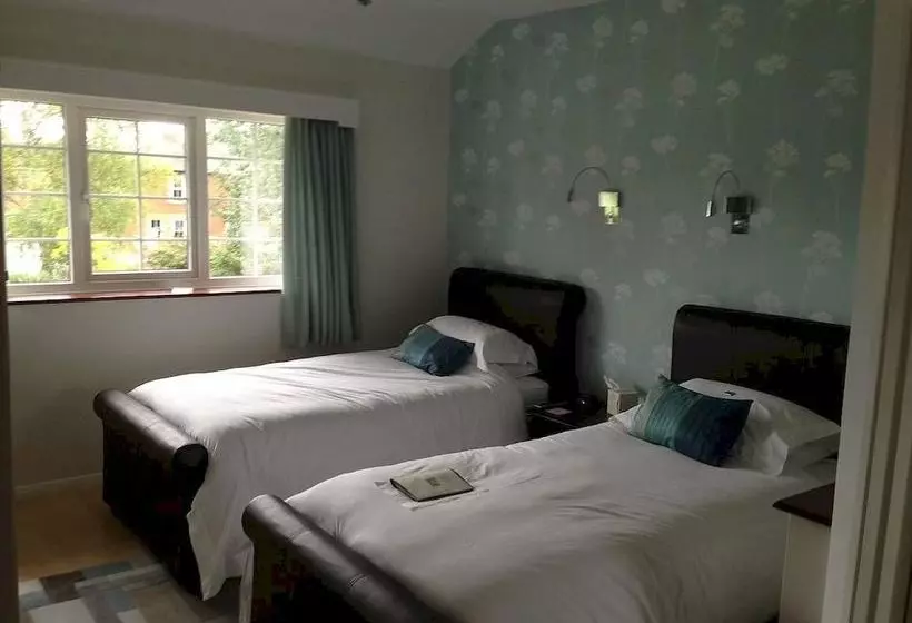 Aamiaismajoitus (B&B) Silverstone Guest House