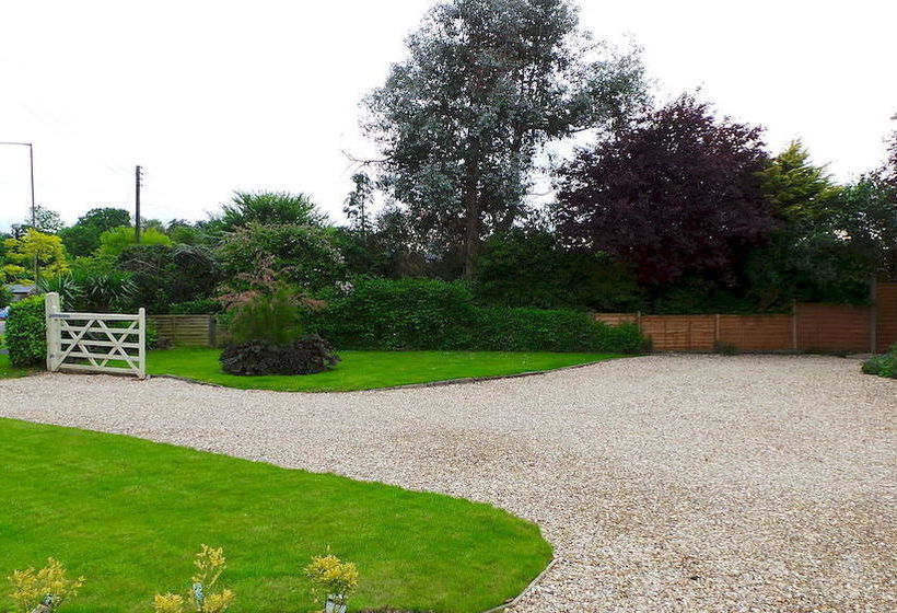 مبيت وإفطار Silverstone Guest House