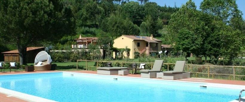 בית מלון כפרי Agriturismo Podere Bucine Basso