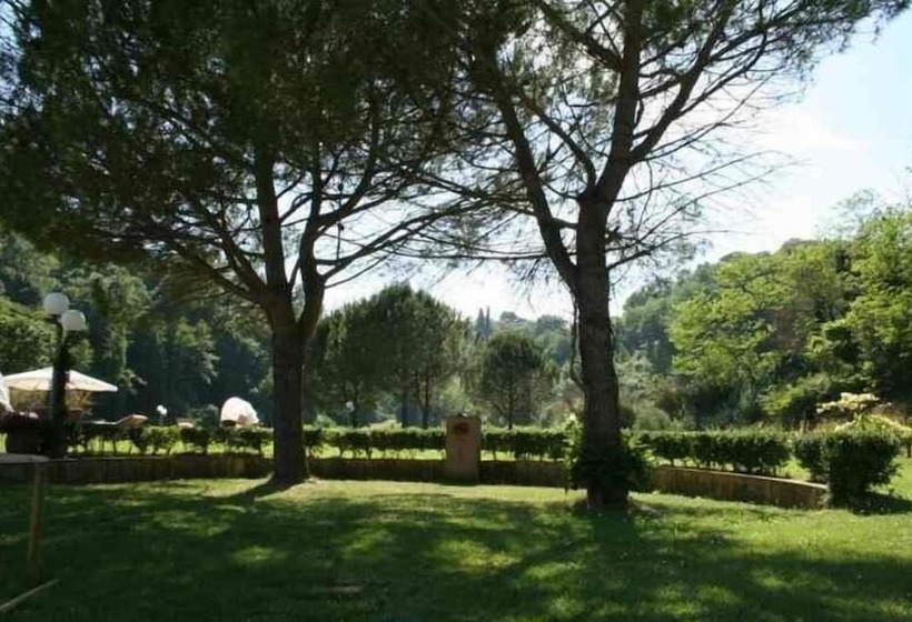 בית מלון כפרי Agriturismo Podere Bucine Basso