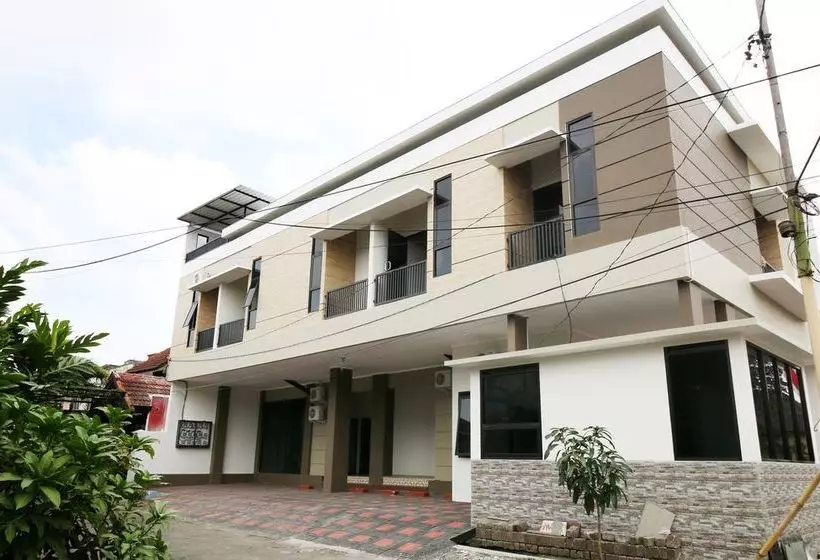 ホテル Airy Syariah Lowokwaru Bendungan Sempor 8 Malang
