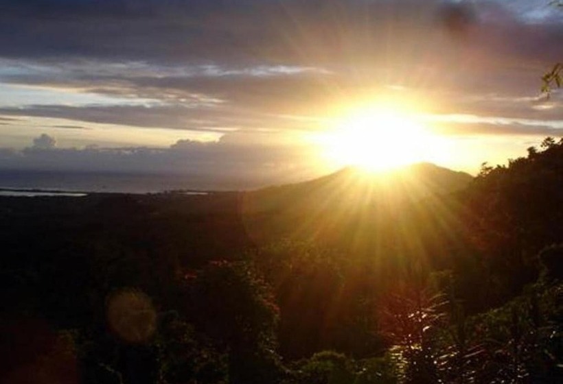 هتل Dave Parker Eco Lodge