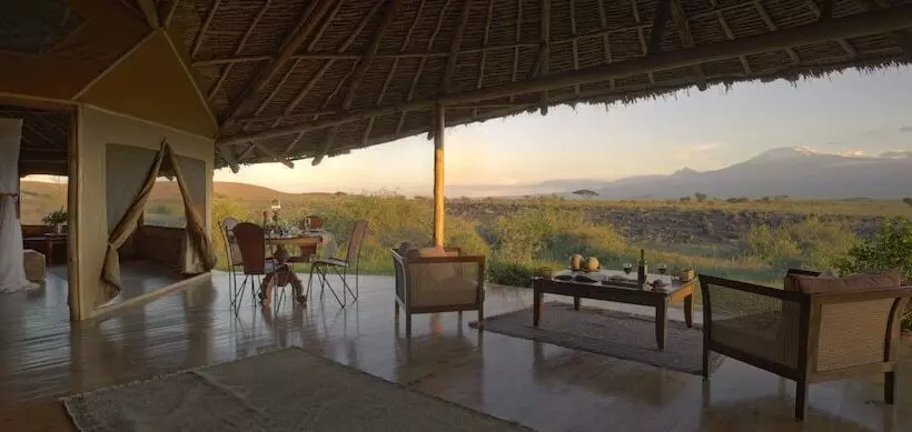 هتل Elewana Tortilis Camp