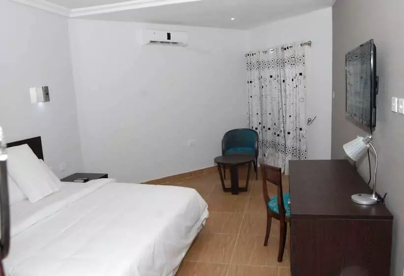 هتل Maranatha Suites