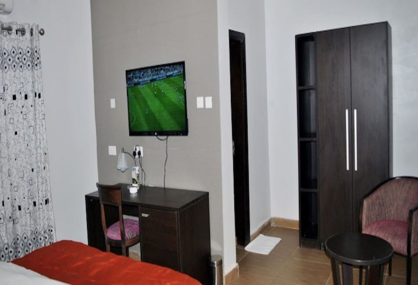 هتل Maranatha Suites