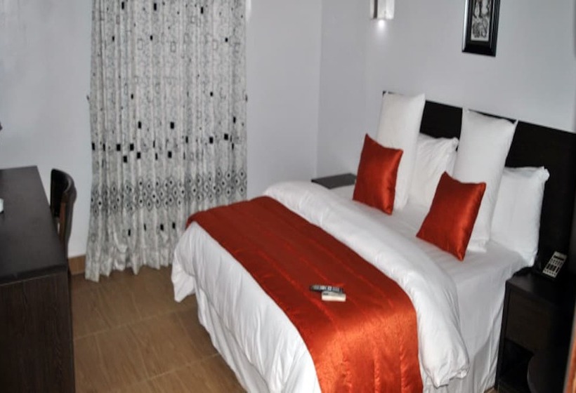 هتل Maranatha Suites