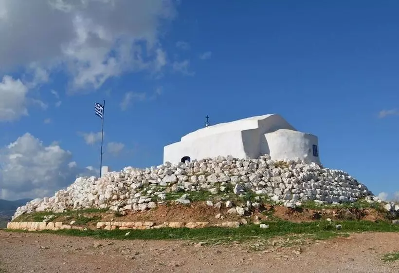 Hotel Megara