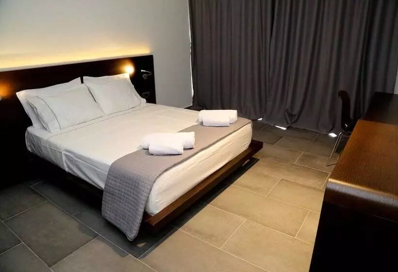 Hotel Megara